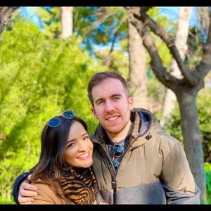 Meet your Posher, Abril